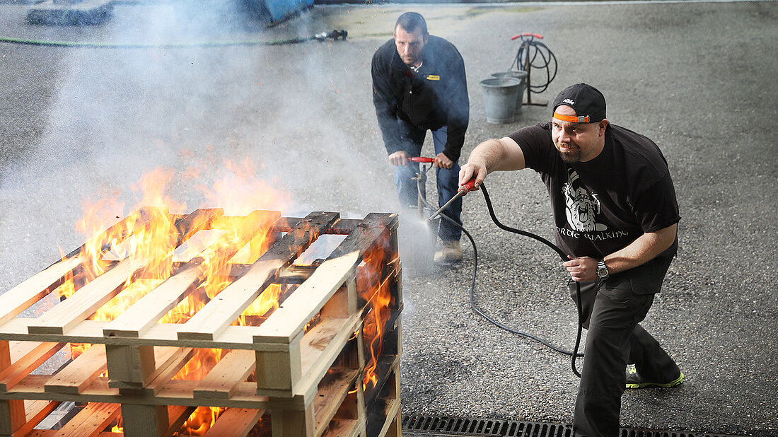 ifa_INFRA_075_IFA_3rd_DAY_Action_003.jpg ifa_INFRA_075_IFA_3rd_DAY_Action_003.jpg