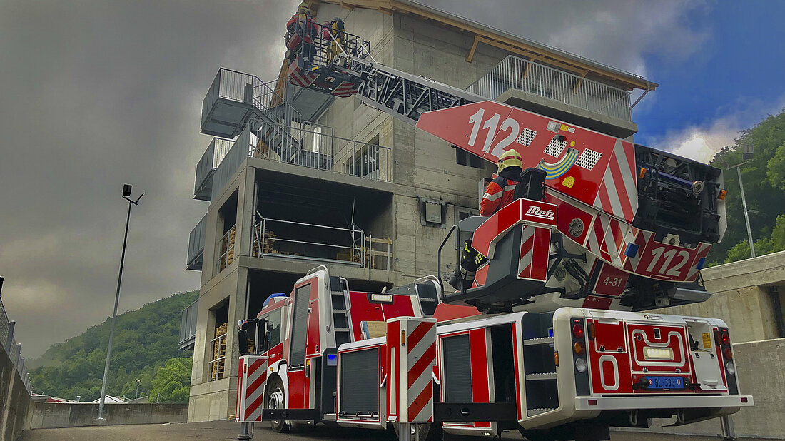 ifa_FW_030_Q_11.jpg ifa_FW_030_Q_11.jpg