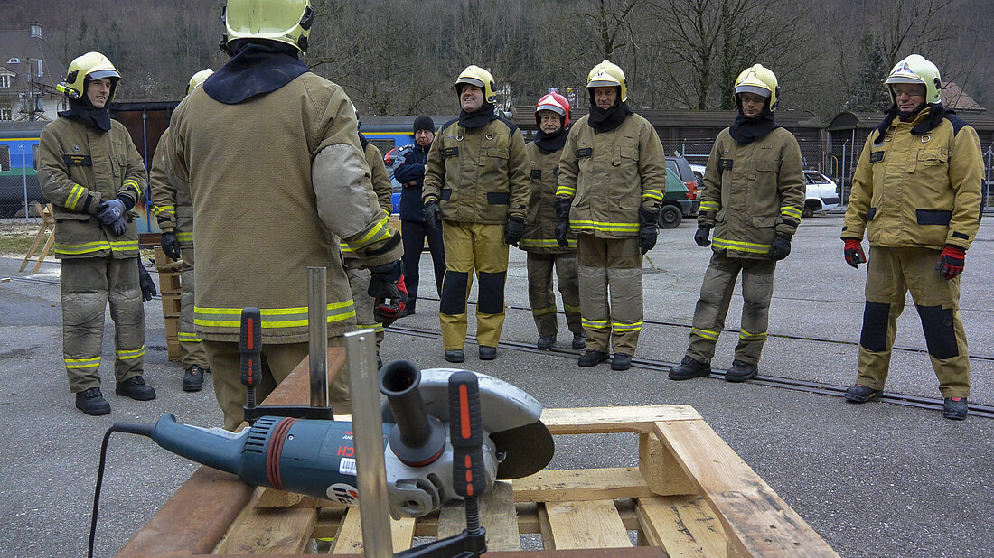 ifa_FW_036_WBK-Instruktoren_5.jpg ifa_FW_036_WBK-Instruktoren_5.jpg